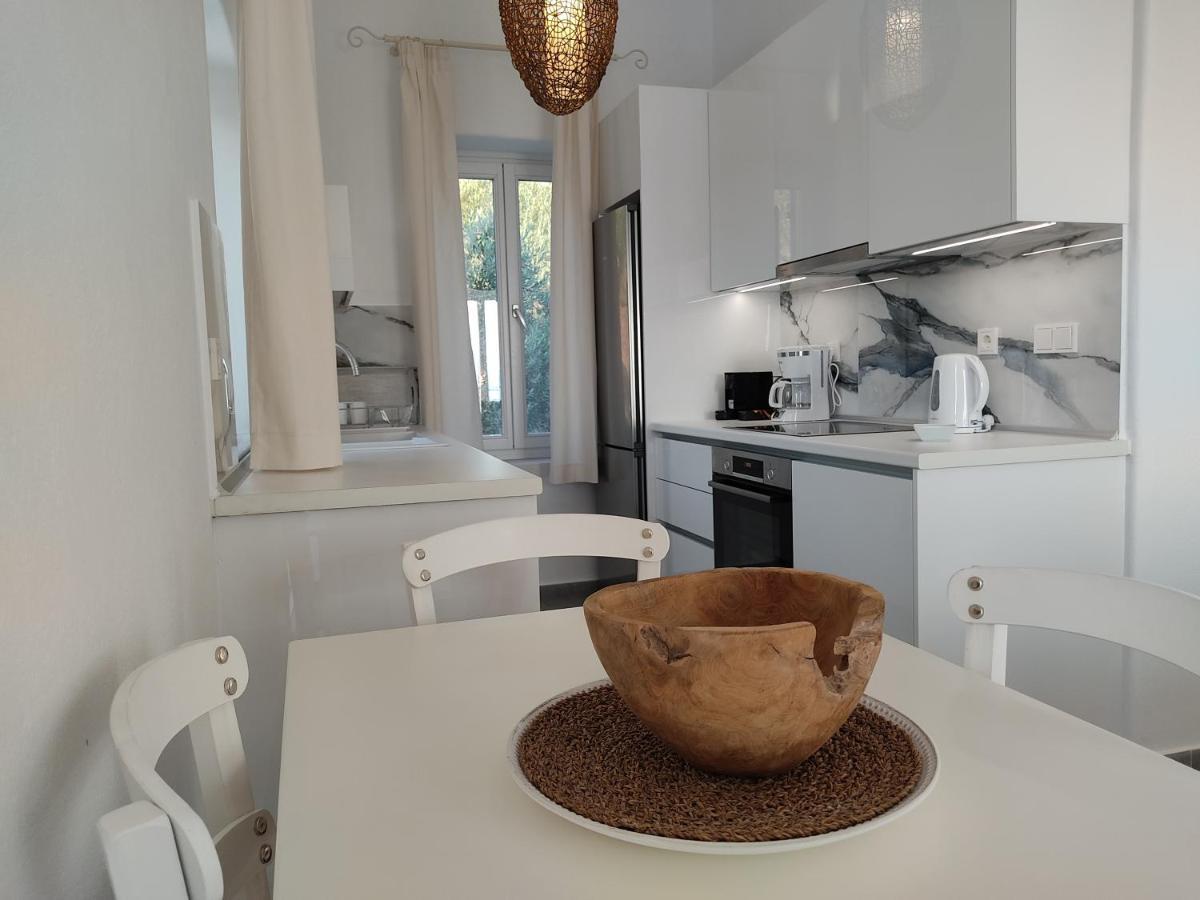 Luxury Apartments La Villa (Adults Only) Khórto Bagian luar foto